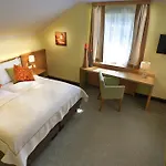 Leobersdorfer Hof Hotel 3*